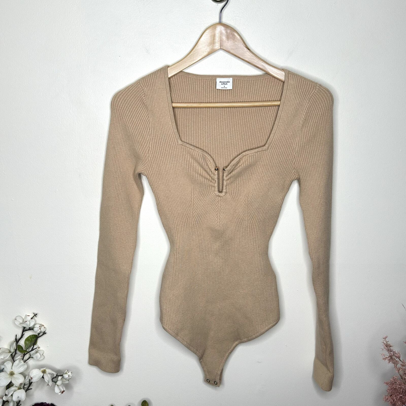 ABERCROMBIE & FITCH Long-Sleeve Hardware Ribbed Knit Sweater Bodysuit Tan {3O49}
