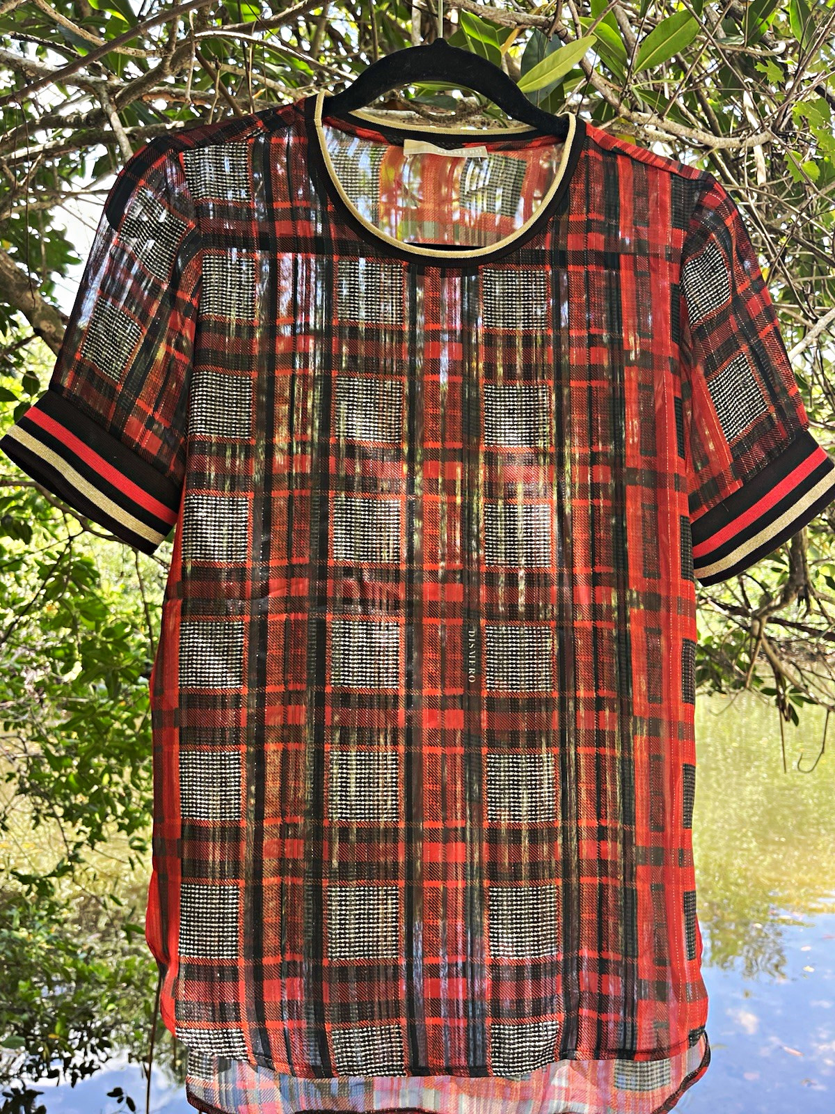 DISMERO Red/Black/Gray Plaid Luminous Crew Neck Top Size M, Detailed Cuffs 3/4