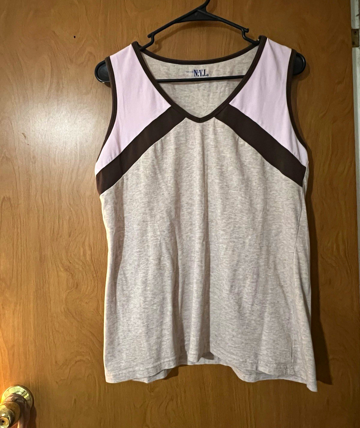 N.Y.L. Women’s XL Active Wear V-Neck Sleeveless Stretch Tank Top Tan/Pink/Brown
