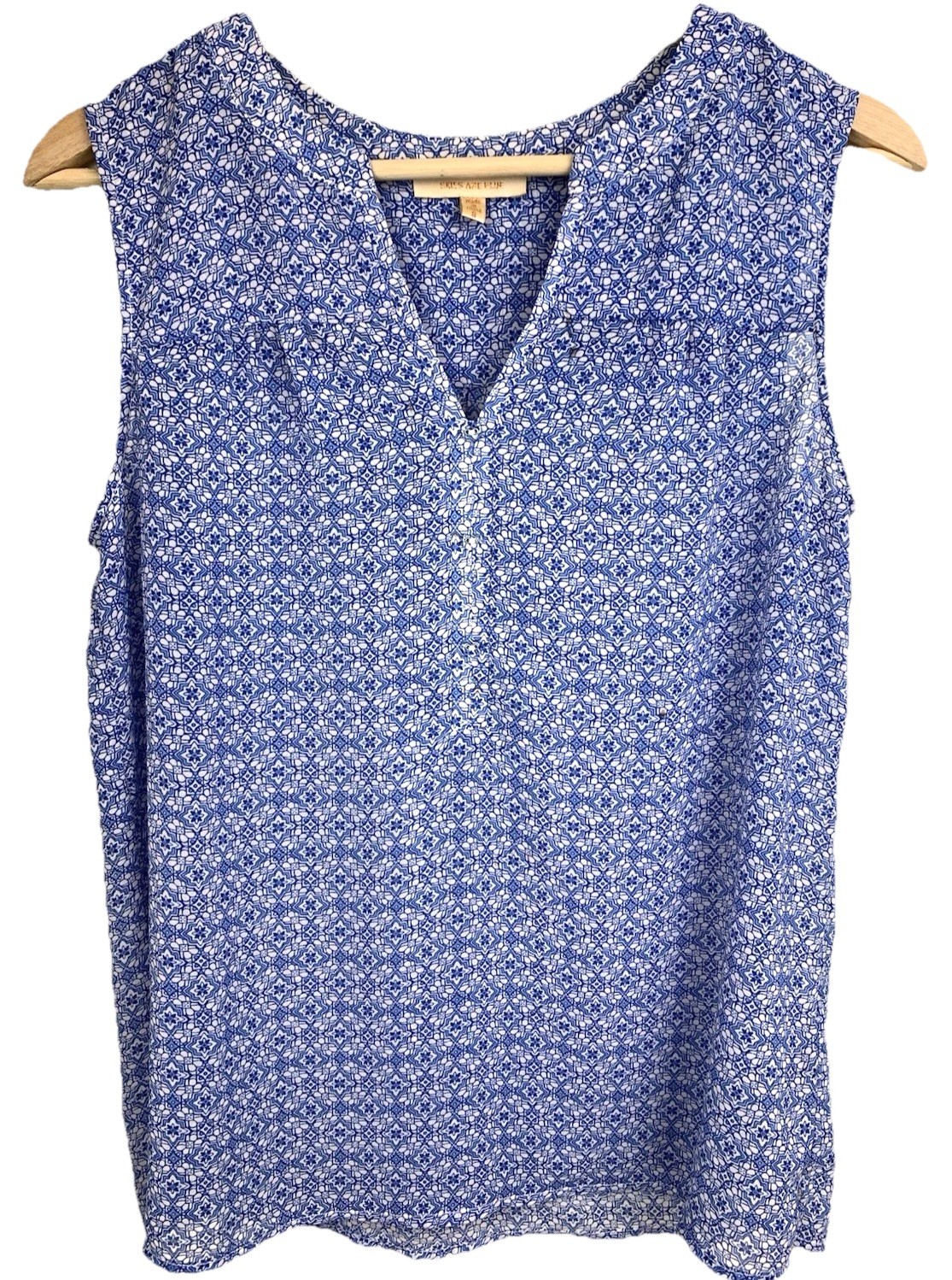 Skies Are Blue Print Blouse Small Women’s Sleeveless Popover V-Neck