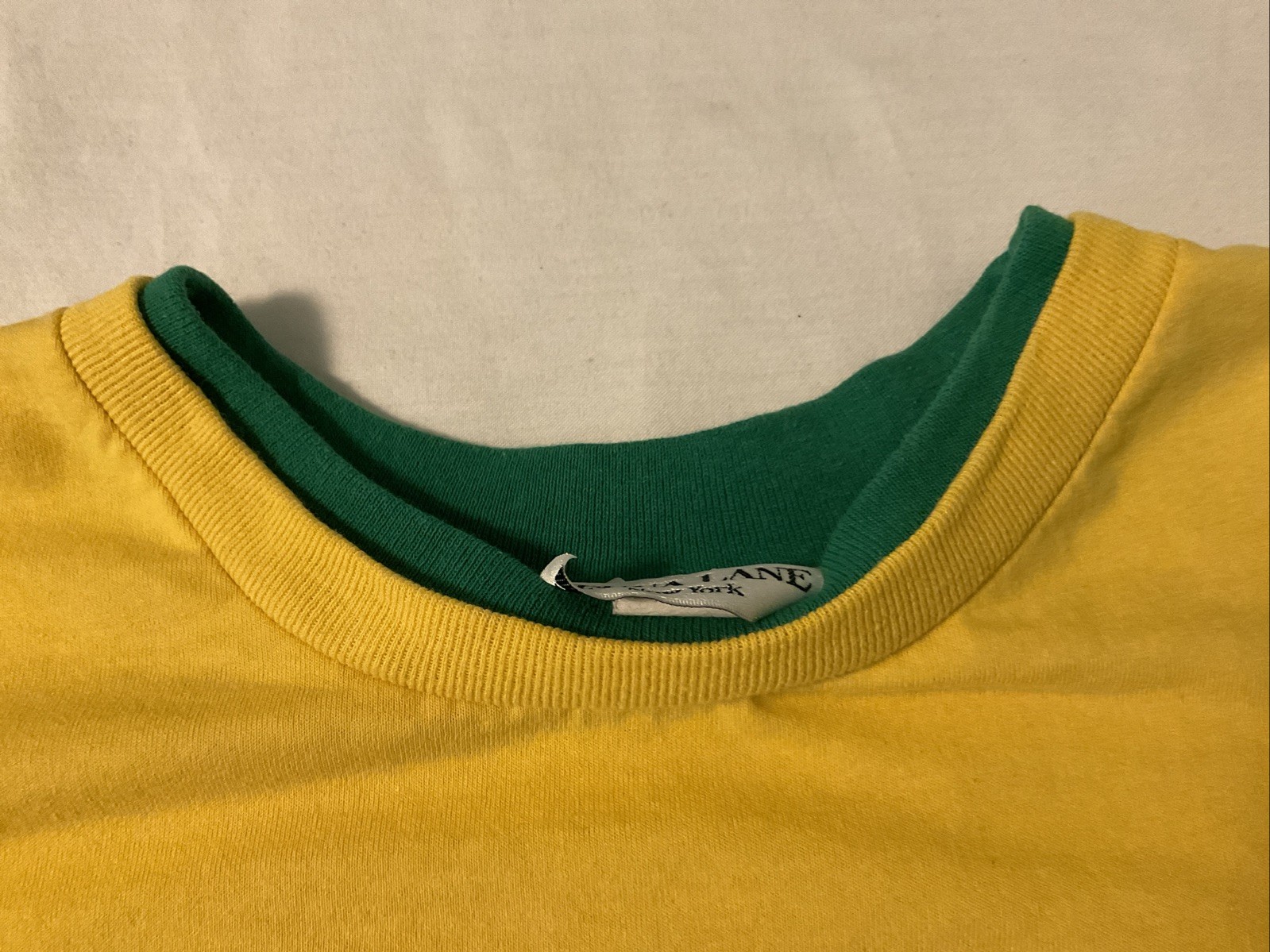 Vintage 90s Yellow Parrot T-Shirt Tropical Graphic Pint Womens Size 2X USA Made