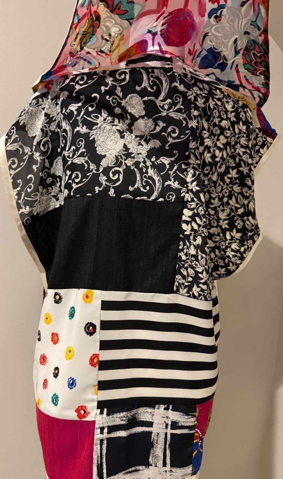 MAGGIE SHEPHERD Australia Womens Multicolored Vest Jacket Shirt Top – Sz Small