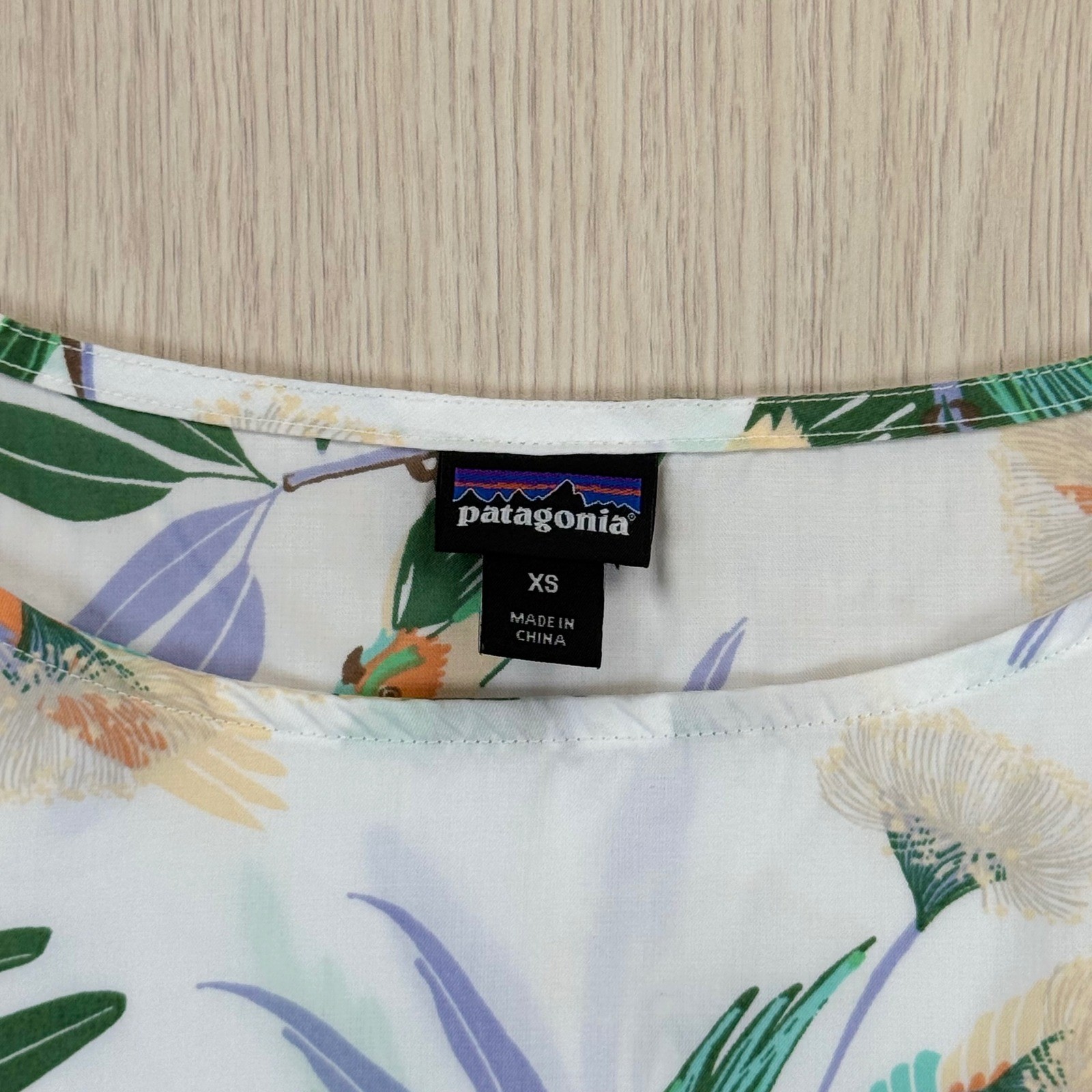 Bird Print Blouse Patagonia XS Tropical Nature Outdoor Travel