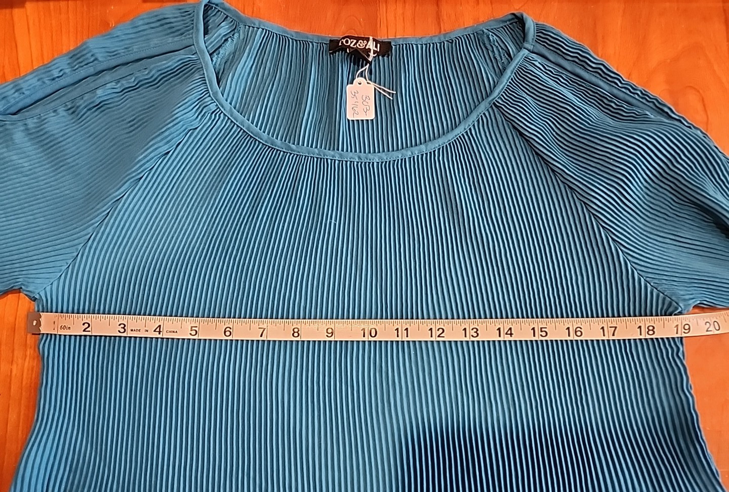 Roz & Ali Blue Cold Shoulder Sleeve Top Womens M Chest 38 Lace Trim 303-35462