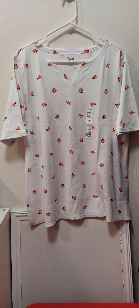 NWT Croft & Barrow Women’s XXL Elbow-Sleeve Splitneck Tee Seller pays shipping