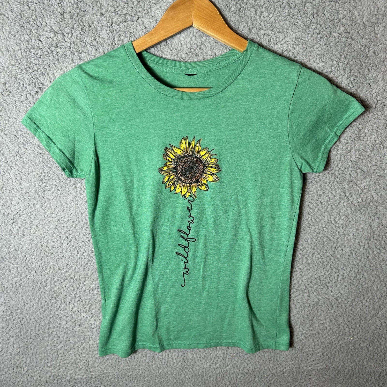Wildflower Sunflower Graphic Short Sleeve Crew Neck Top Women’s XS Green