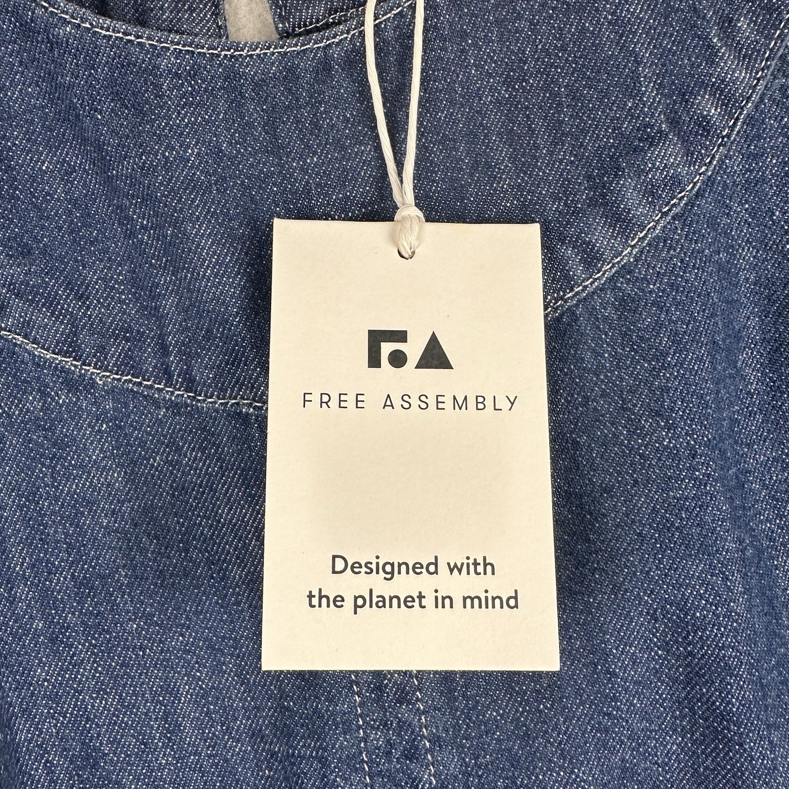 Free Assembly Sleeveless Denim Top Women’s XS Blue Dark Wash Round Neck Western