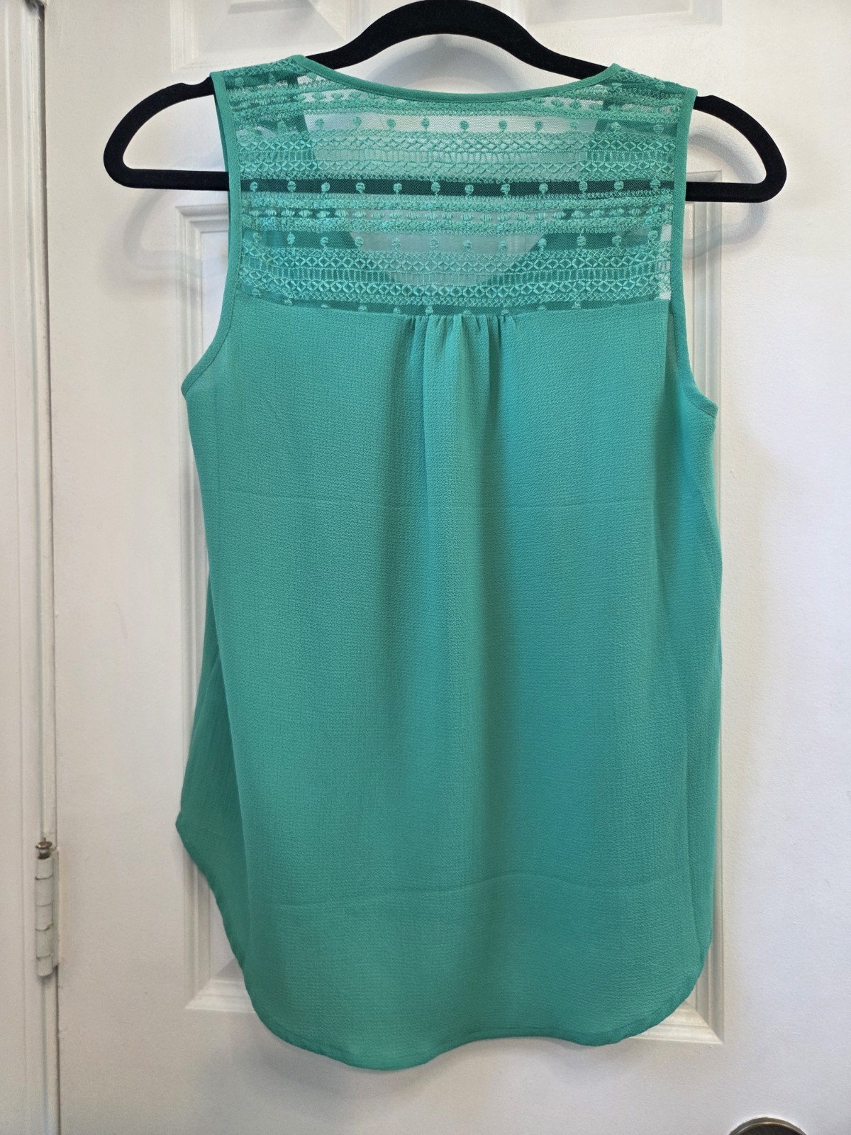 MINE Green Sleeveless Lace Yoke Blouse Tank Scoop Neck Sheer Lightweight S