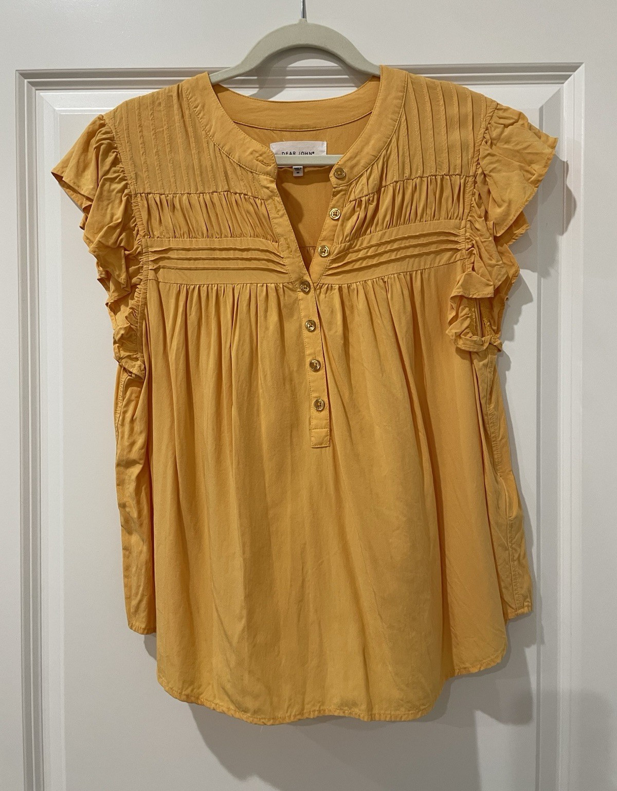 Dear John Yellow Solid Flutter Ruffle Sleeve Button Front Blouse Womens M