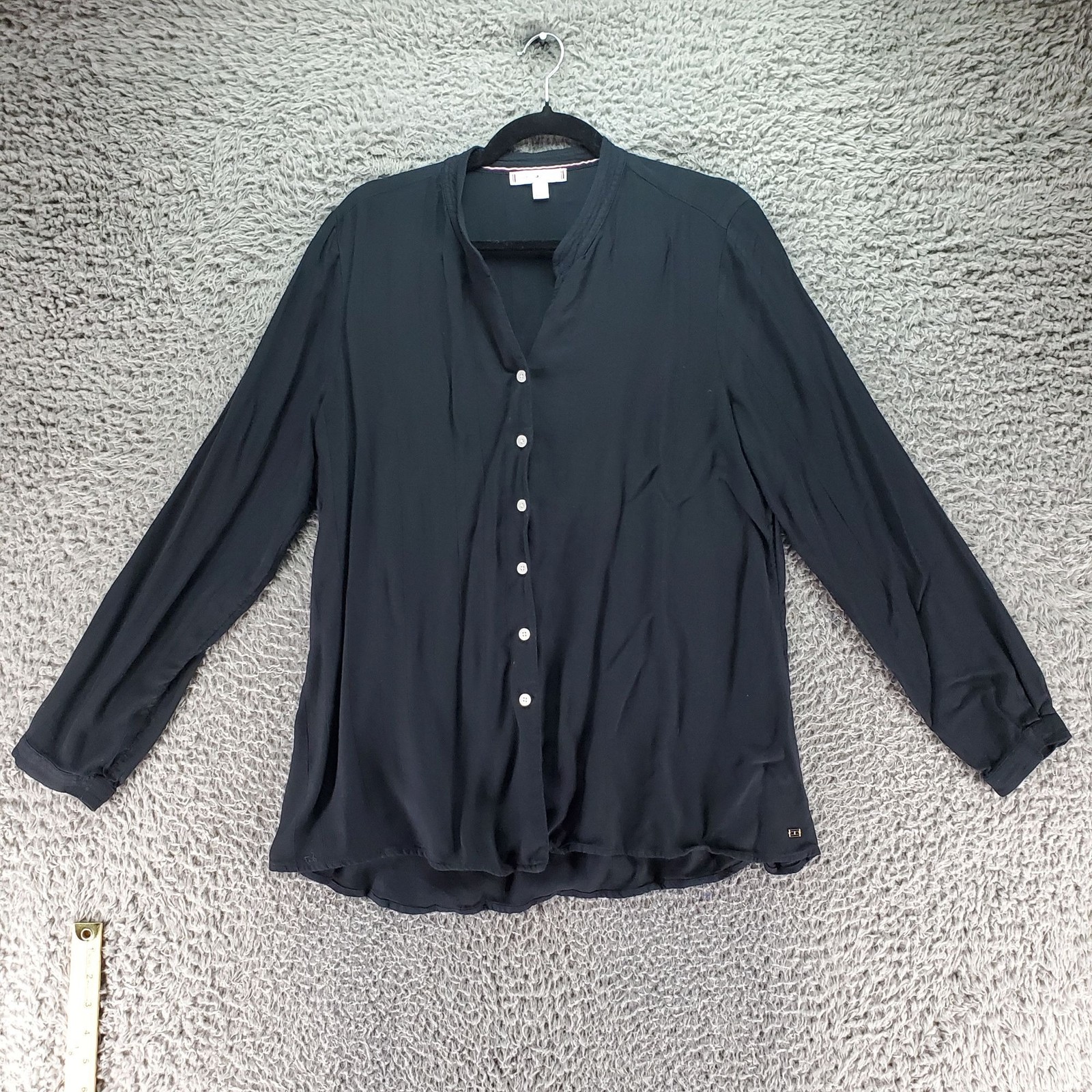 Tommy Hilfiger Top Womens XL Black Banded Collar Button-Down Blouse 100% Viscose