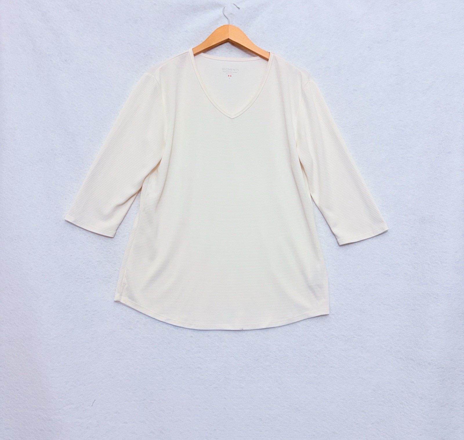 Segments Top L Ivory Modal Blend Knit 3/4 Sleeve V Neck Casual Ribbed Minimalist
