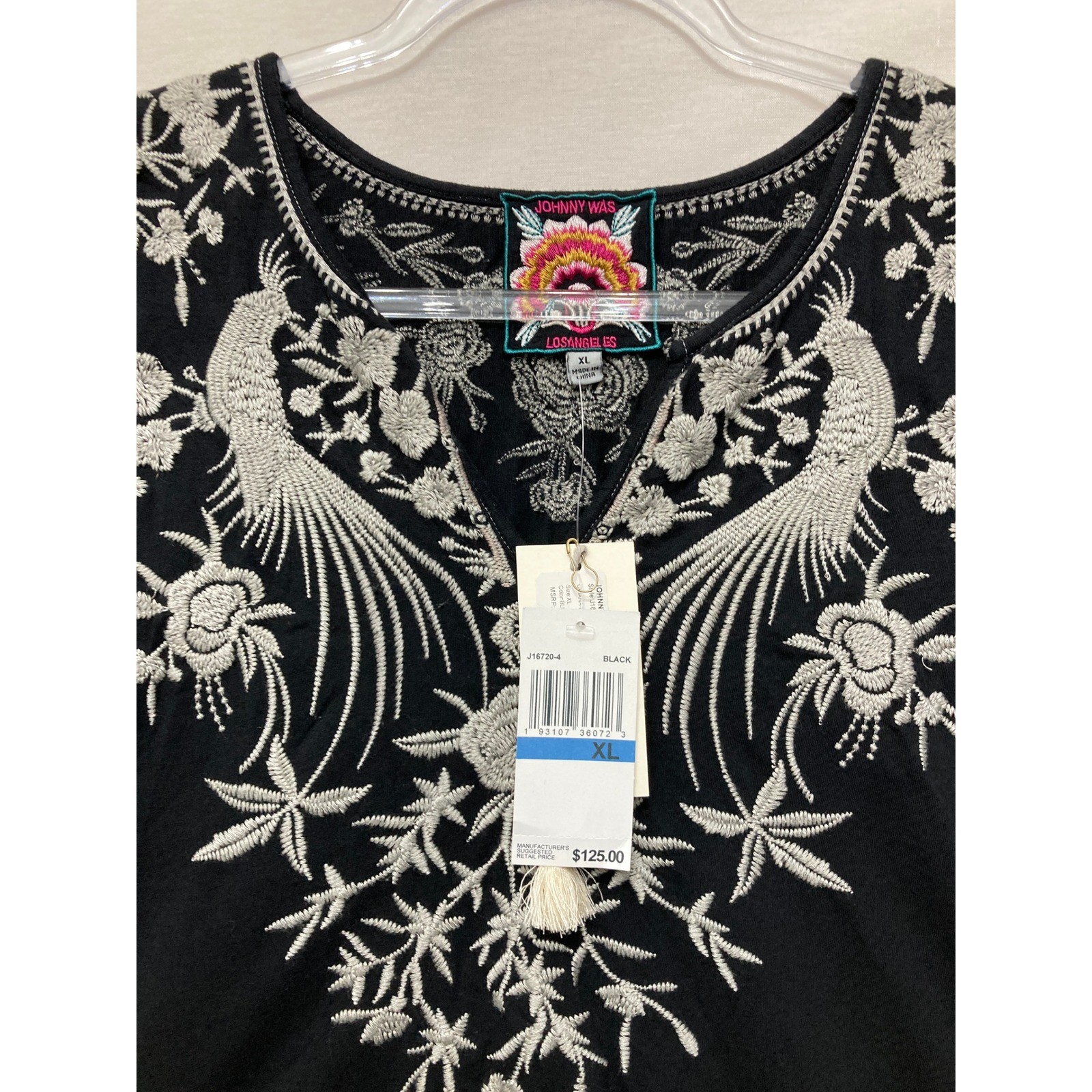 New Johnny Was XL Black Embroidered Peacock Floral Notch V-Neck Stretch Boho