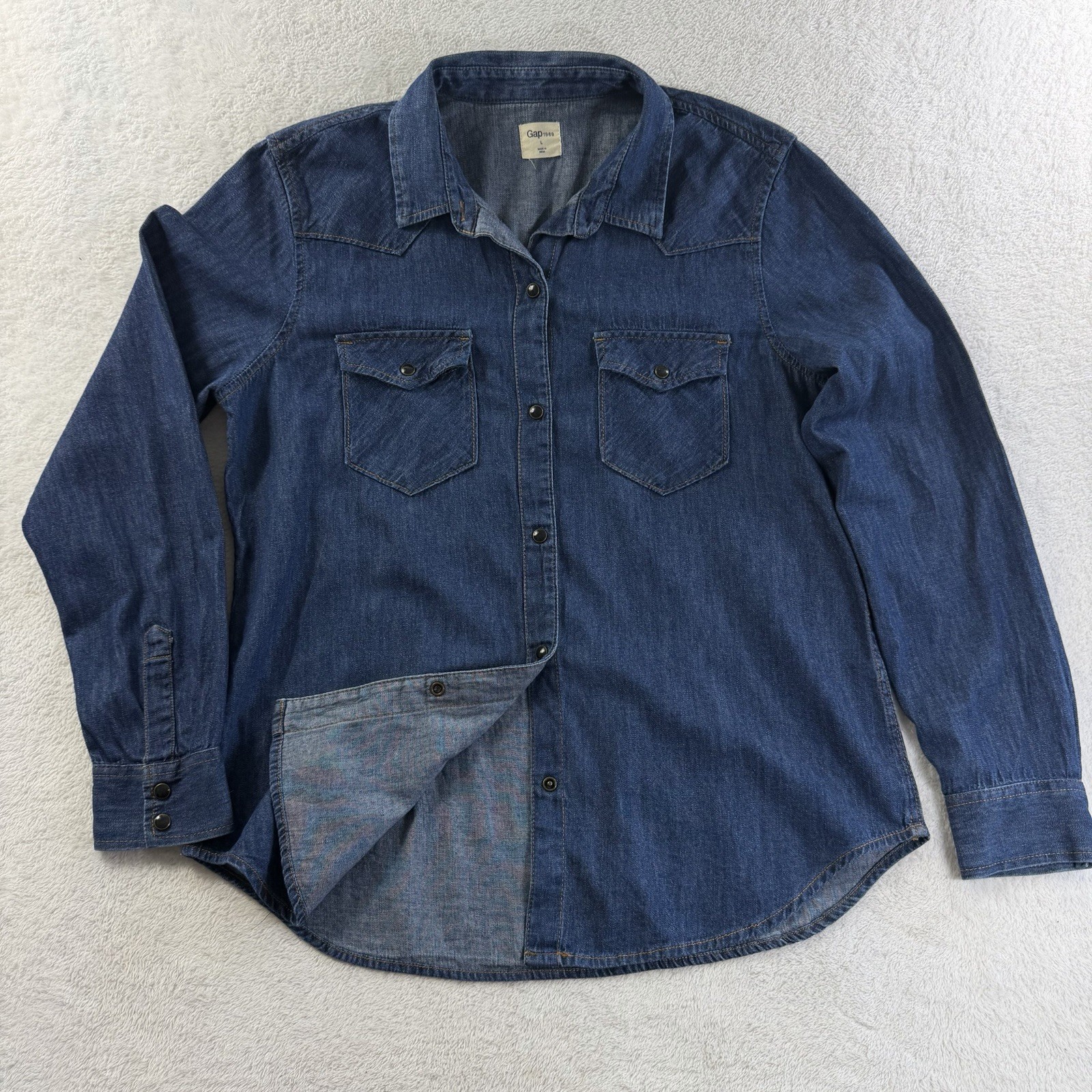 Gap 1969 Womens L Western Denim Shirt Pearl Snap Dark Wash Cowboy Cowgirl Cotton