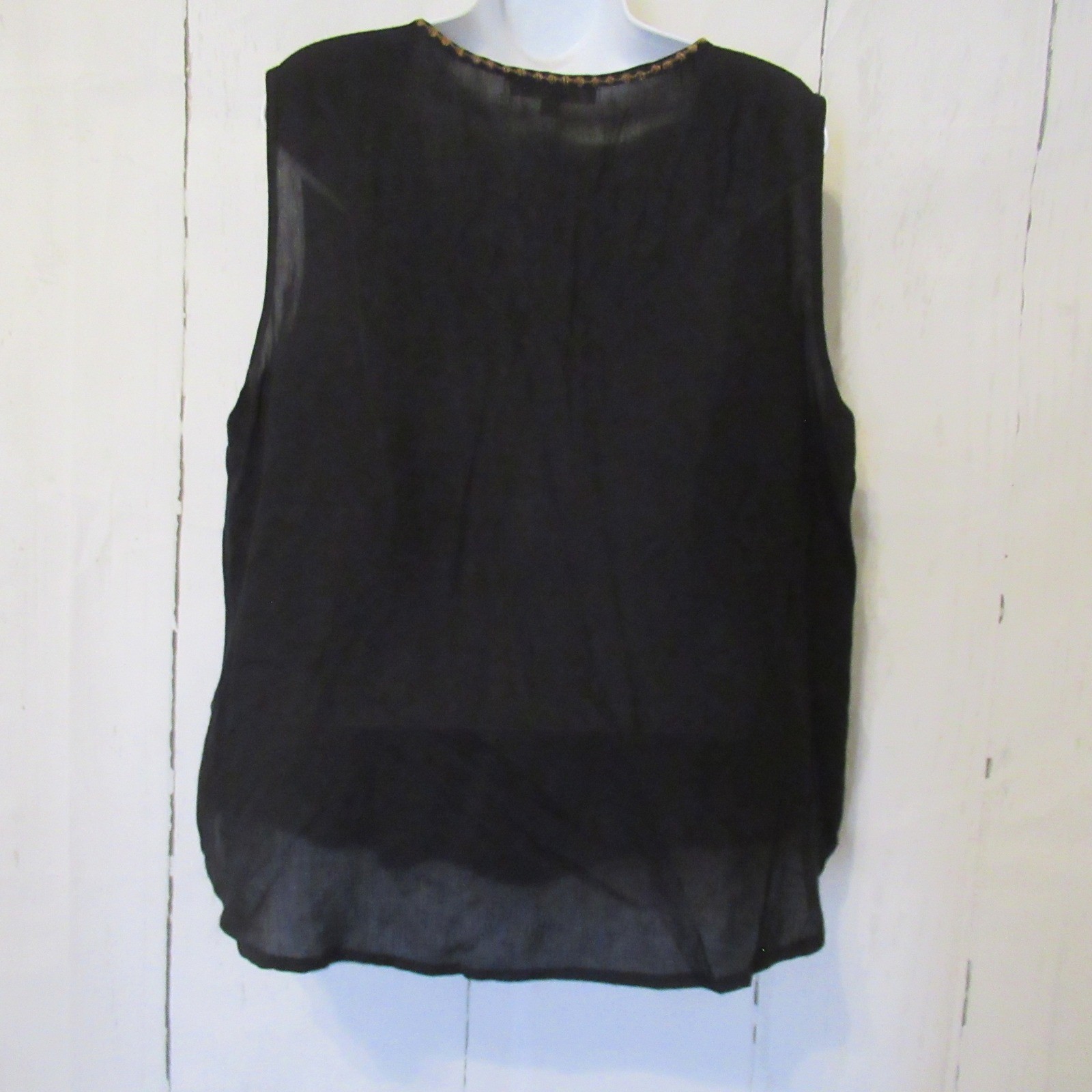 Solitaire Top L Black Floral Embroidered Sleeveless Boho Peasant Festival