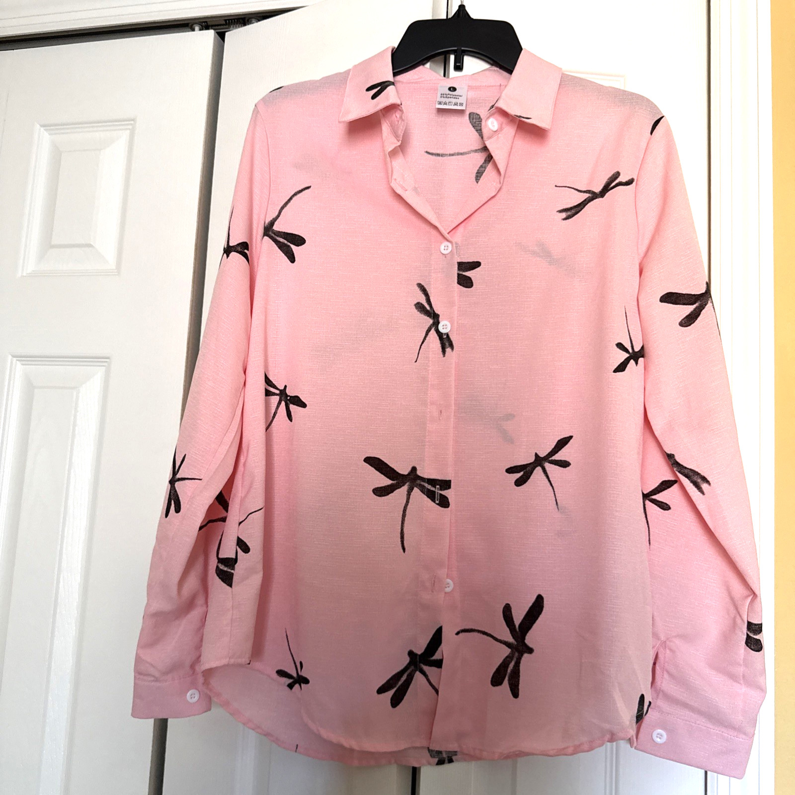 Beautiful Pink with Dragon Fly Button-up Long Sleeves Stretch Blouse Size M