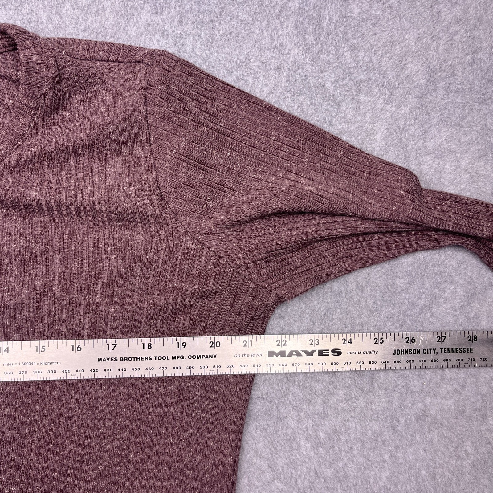 Kuhl Lightweight Knit Top Womens Large Burgundy Long Sleeve Pullover
