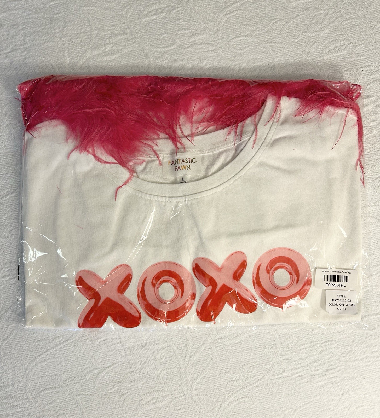 Fantastic Fawn White XOXO Graphic Print Feather Hem Round Neck Tee L