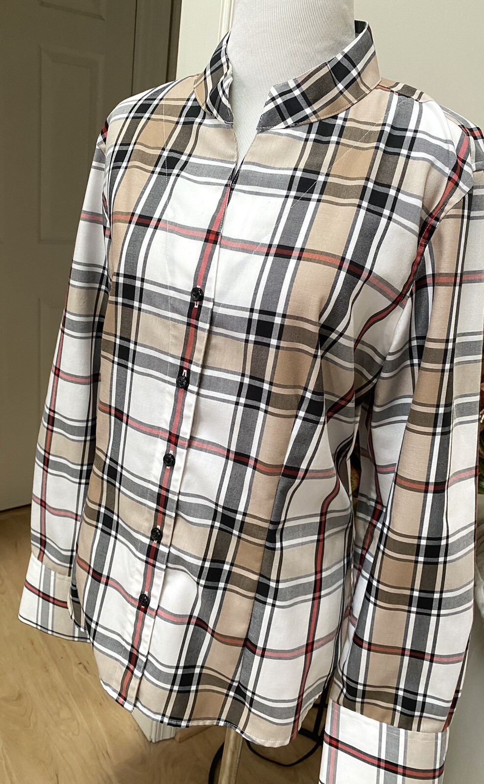 Orvis Women Size 14 Carefree Long Sleeve Plaid Shirt Button-up Stand collar A936
