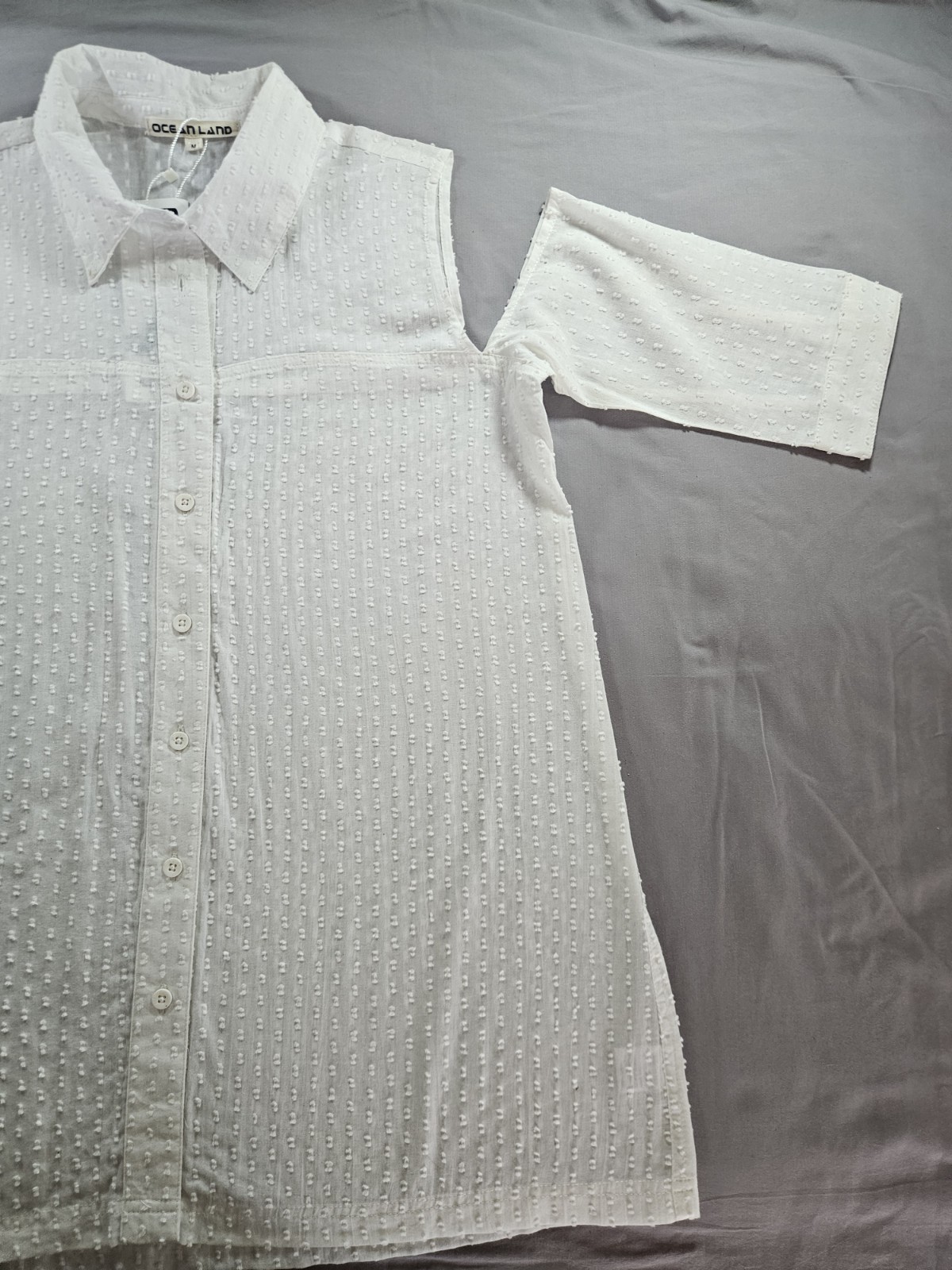 Ocean Land Button Down Women’s Shirt Medium Cold Shoulder/cut Out Sleeve Design