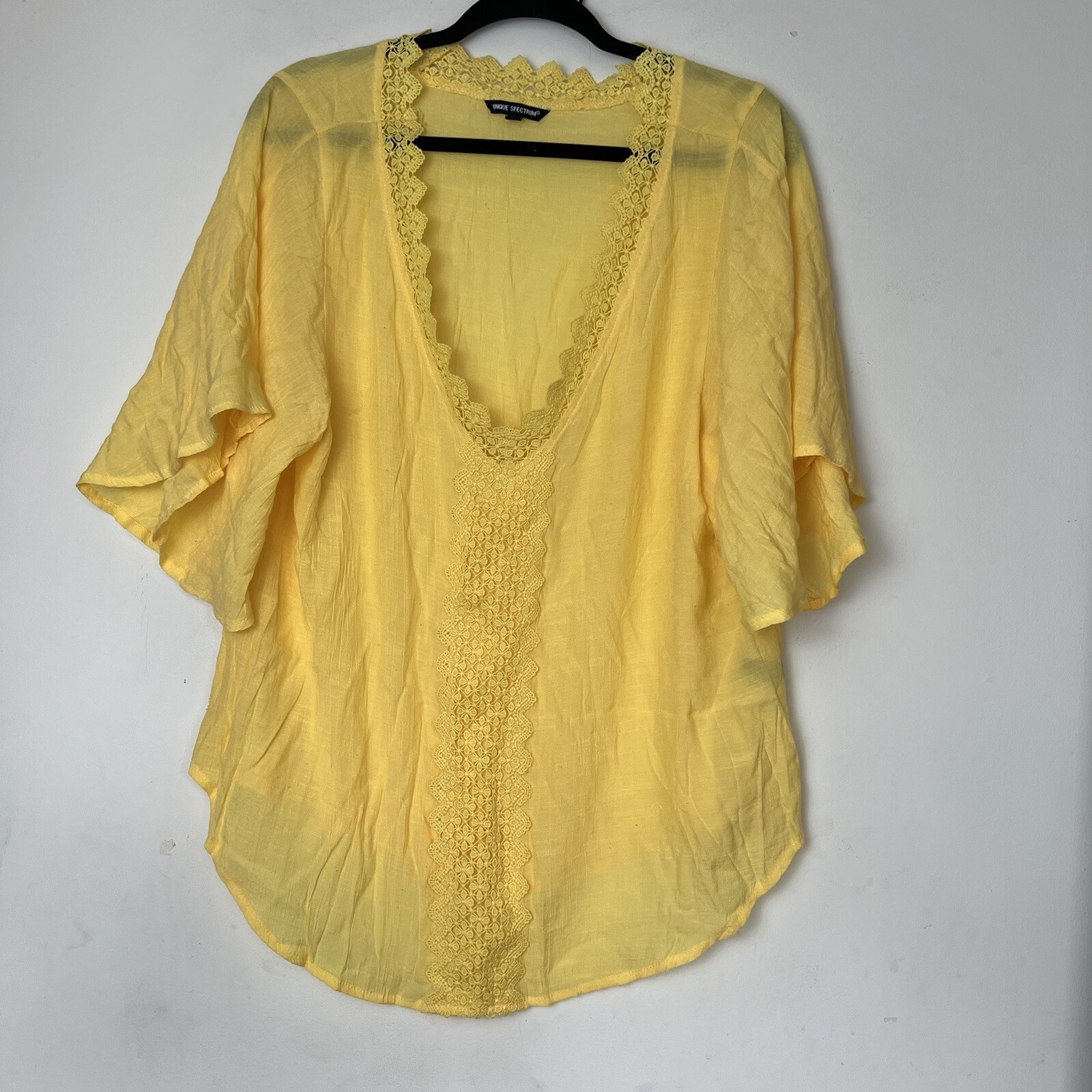 Unique Spectrum Shirts Blouse Women 1X Yellow Boho Gauzy Lace details Preppy