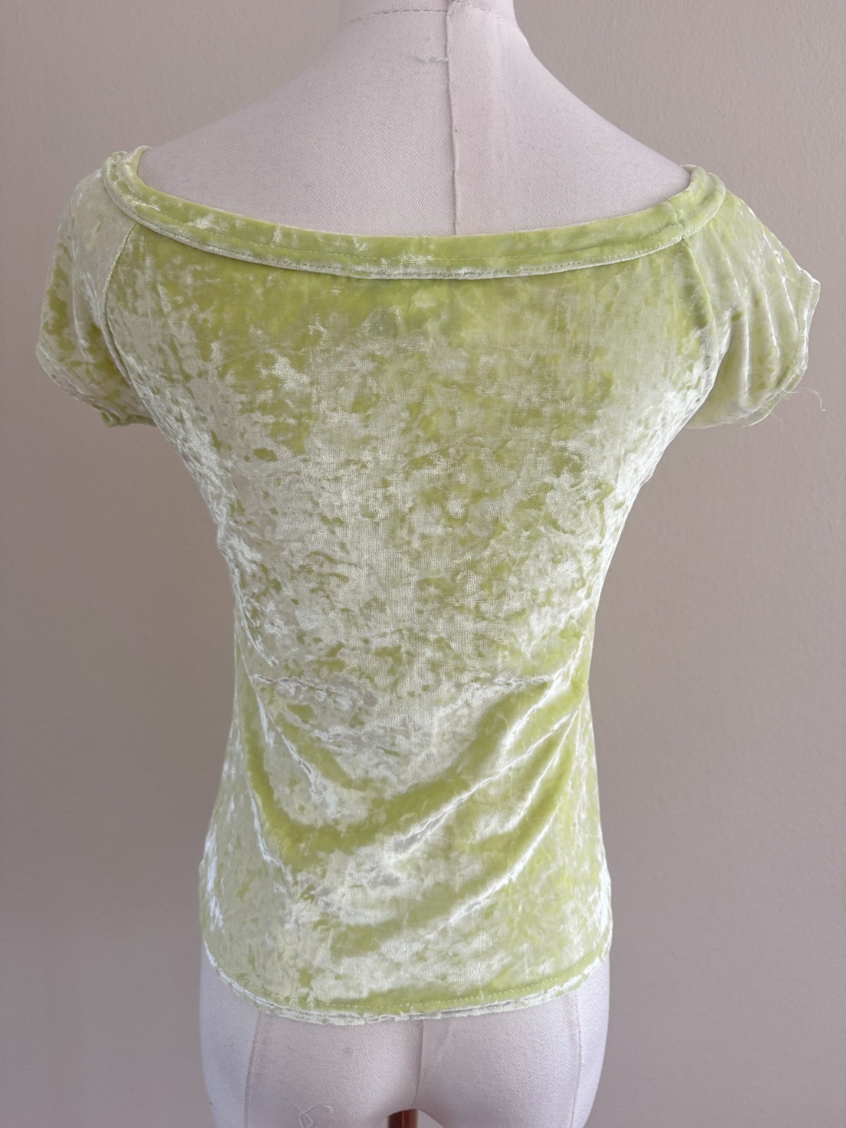 TOSKA 90s Grunge Crushed Velvet Top