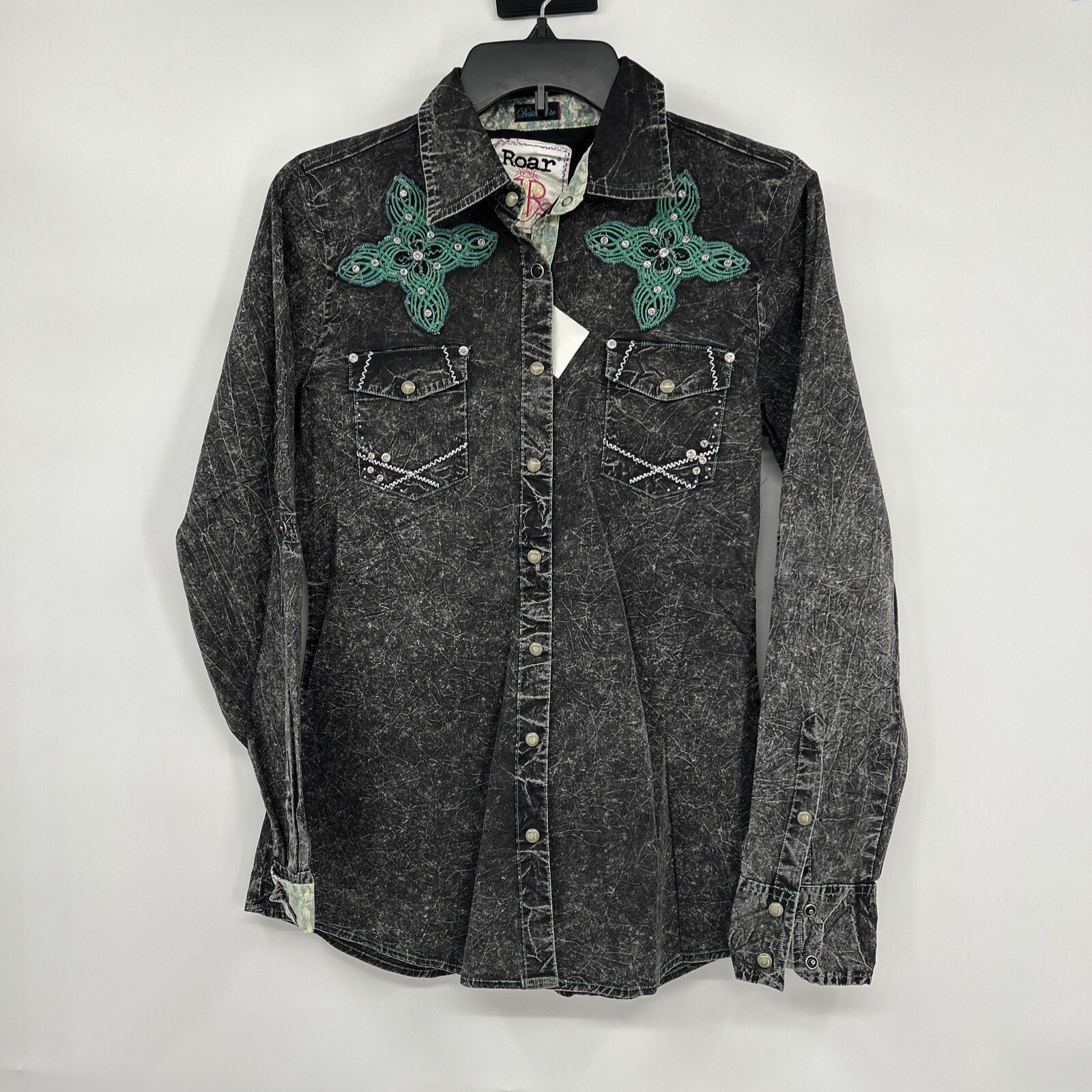 Roar Shirt Womens Medium Gray Button Front Western Bling Embroidered Flip Cuff