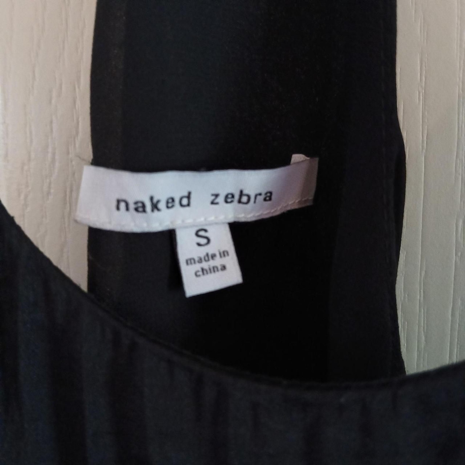 Naked Zebra Black Flowy Razor Back Lined Tank Top Cami S Old Money Basic Capsule