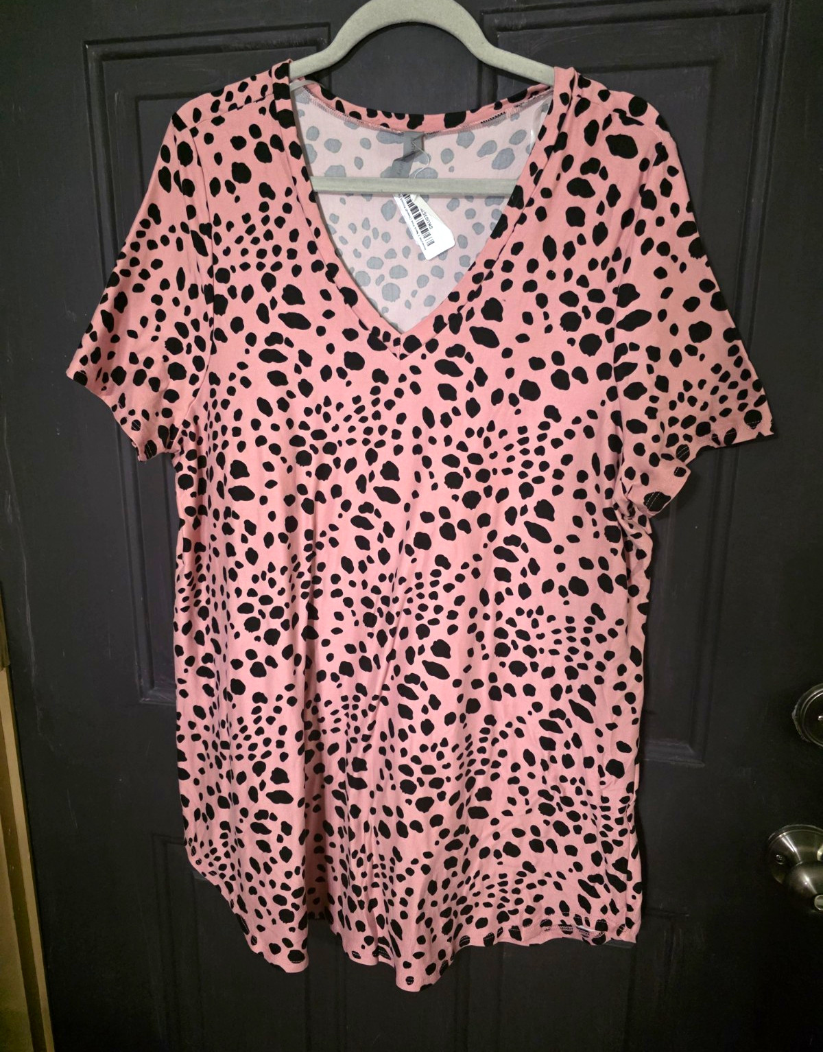 NWOT HONEYME Pink Black Leopard Animal Print V-Neck Short Sleeve T-Shirt XXL