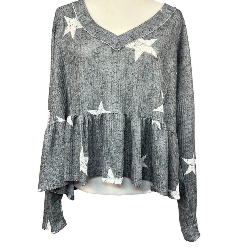 Altar’d State Gray and White Star V-neck Ruffle Bottom Top Size M