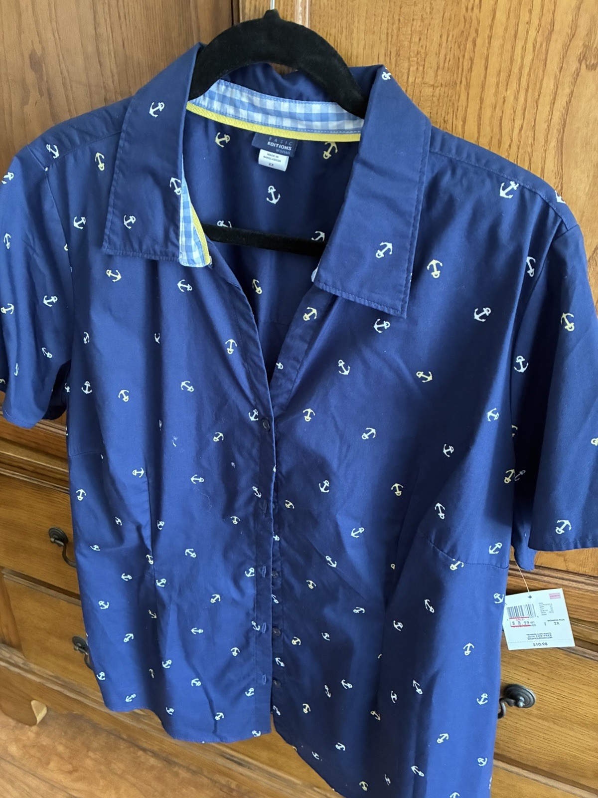 NWT Woman’s Top. Size 2X. NAUTICAL ANCHOR DESIGN