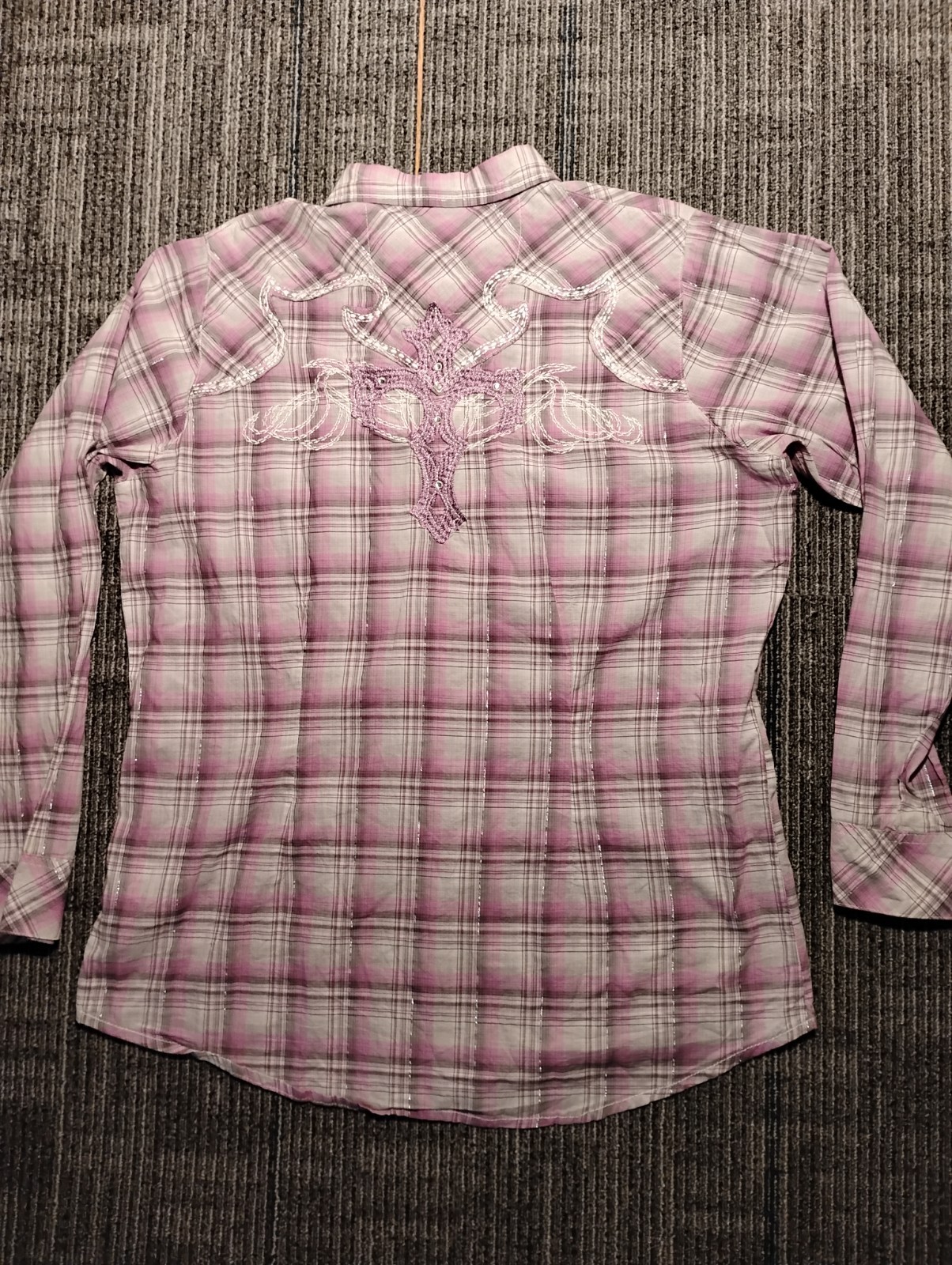 Wrangler Rock 47 Shirt Women’s XL Pink/Metallic Western Pearl Snap Embroidered