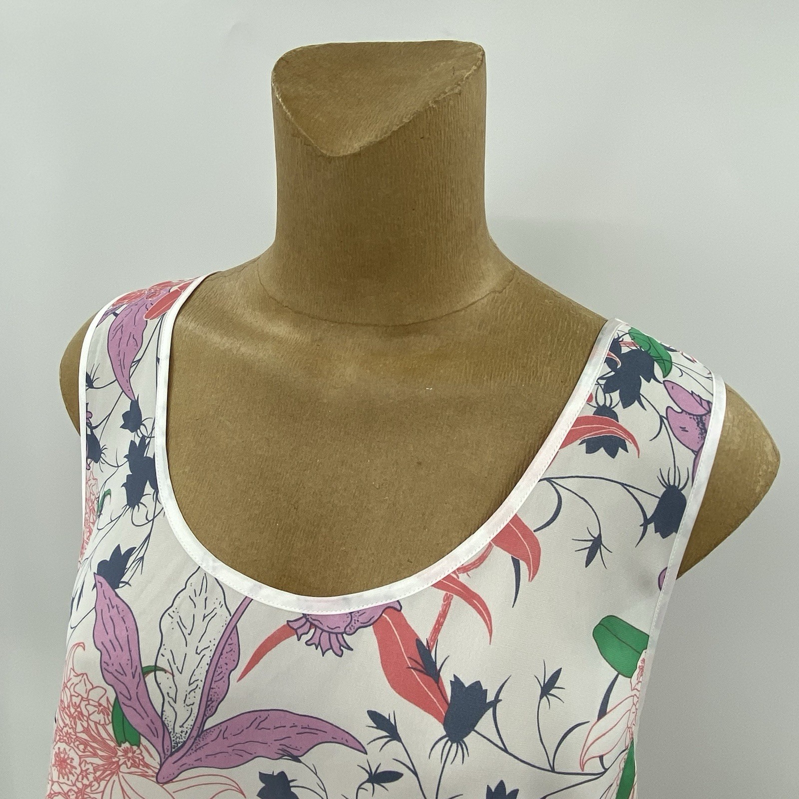 New! J Crew XL 14/16 Multicolor Floral Sateen Trim Tank Top Shirt Women Darts