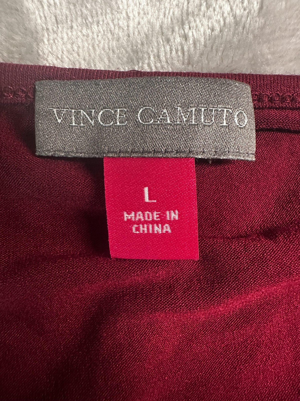 Vince Camuto Shirt Womens Large Manor Red Faux Fur Cuff Estate Jewel New