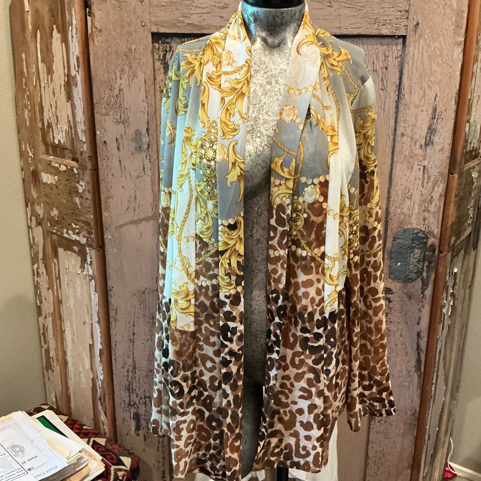 Chico’s Baroque Scroll Print With animal print Size 3 (XL) topper duster