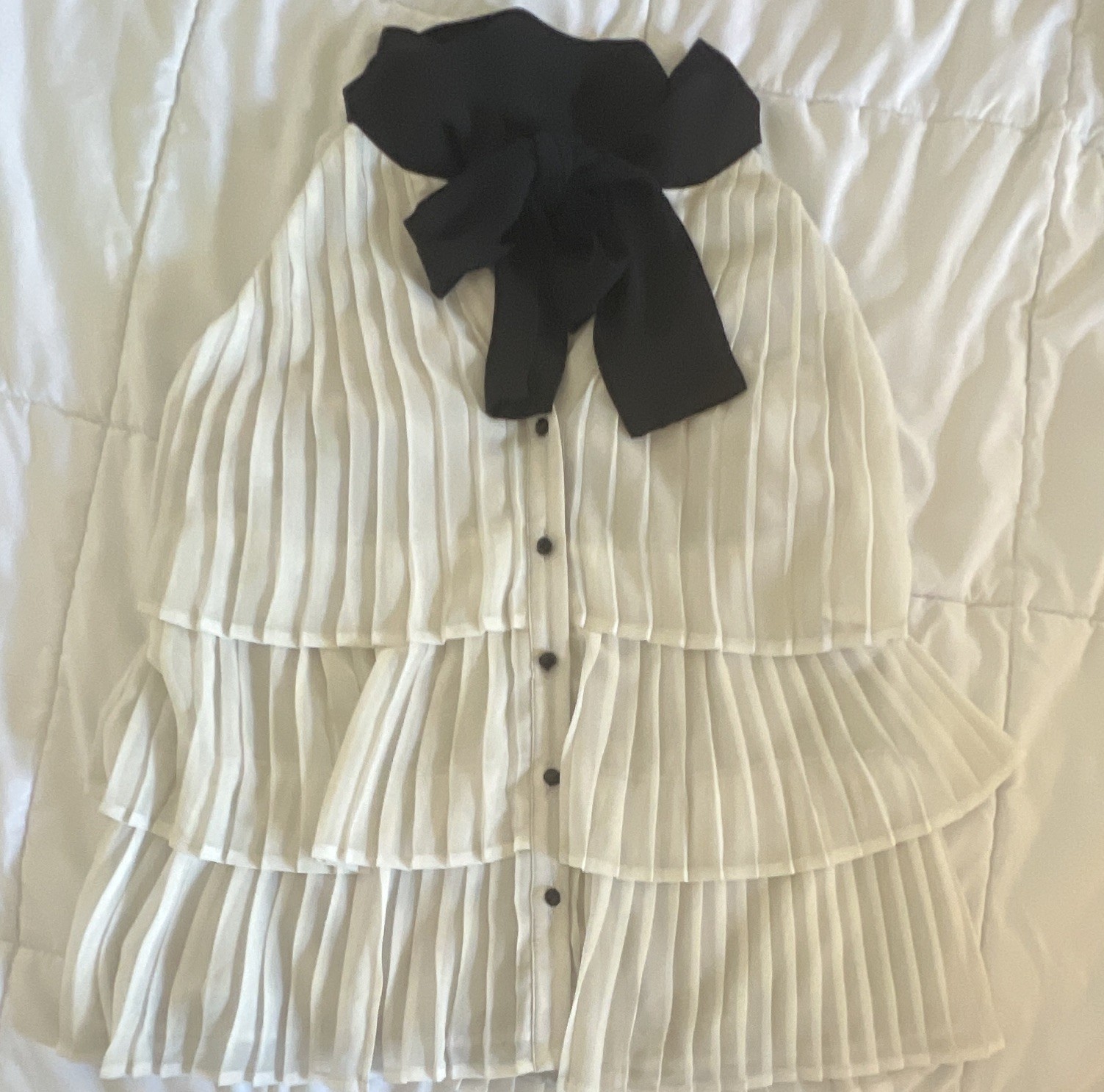 White House Black Market Ivory & Black Chiffon Pleated Halter Bow Lined Dress 6