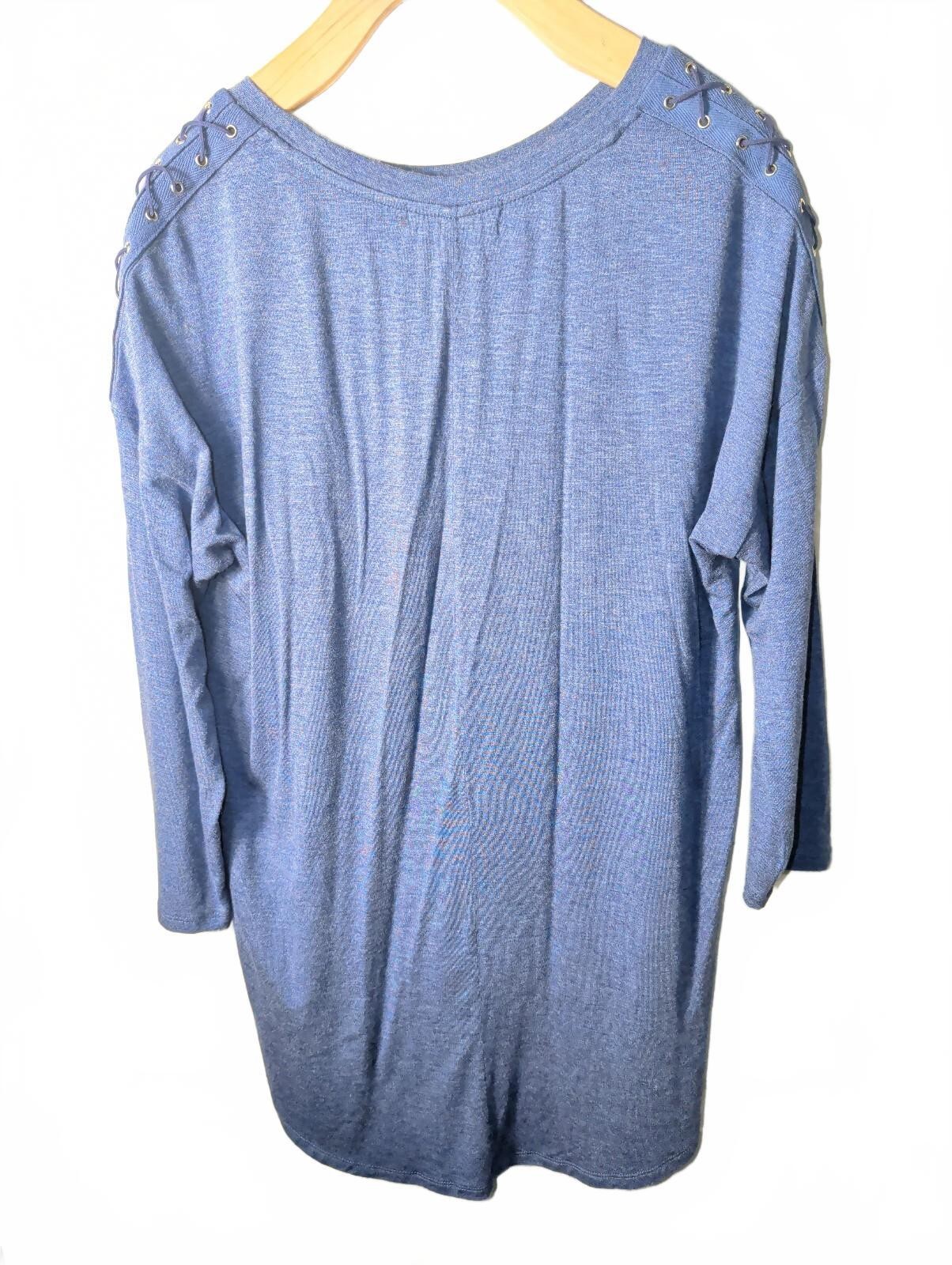 Retrology Blouse Top Womens Size Medium Blue Shoulder Stretch Relaxed Fall