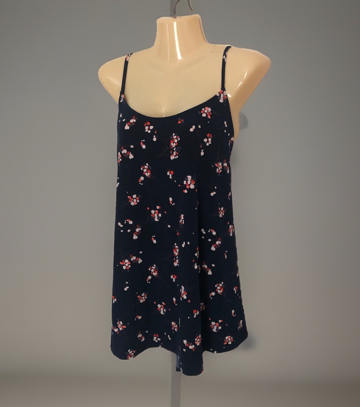 Kaileigh Kris Cross Straps Tank Top Size 2X Blue Floral Easy Care Stretch Cami