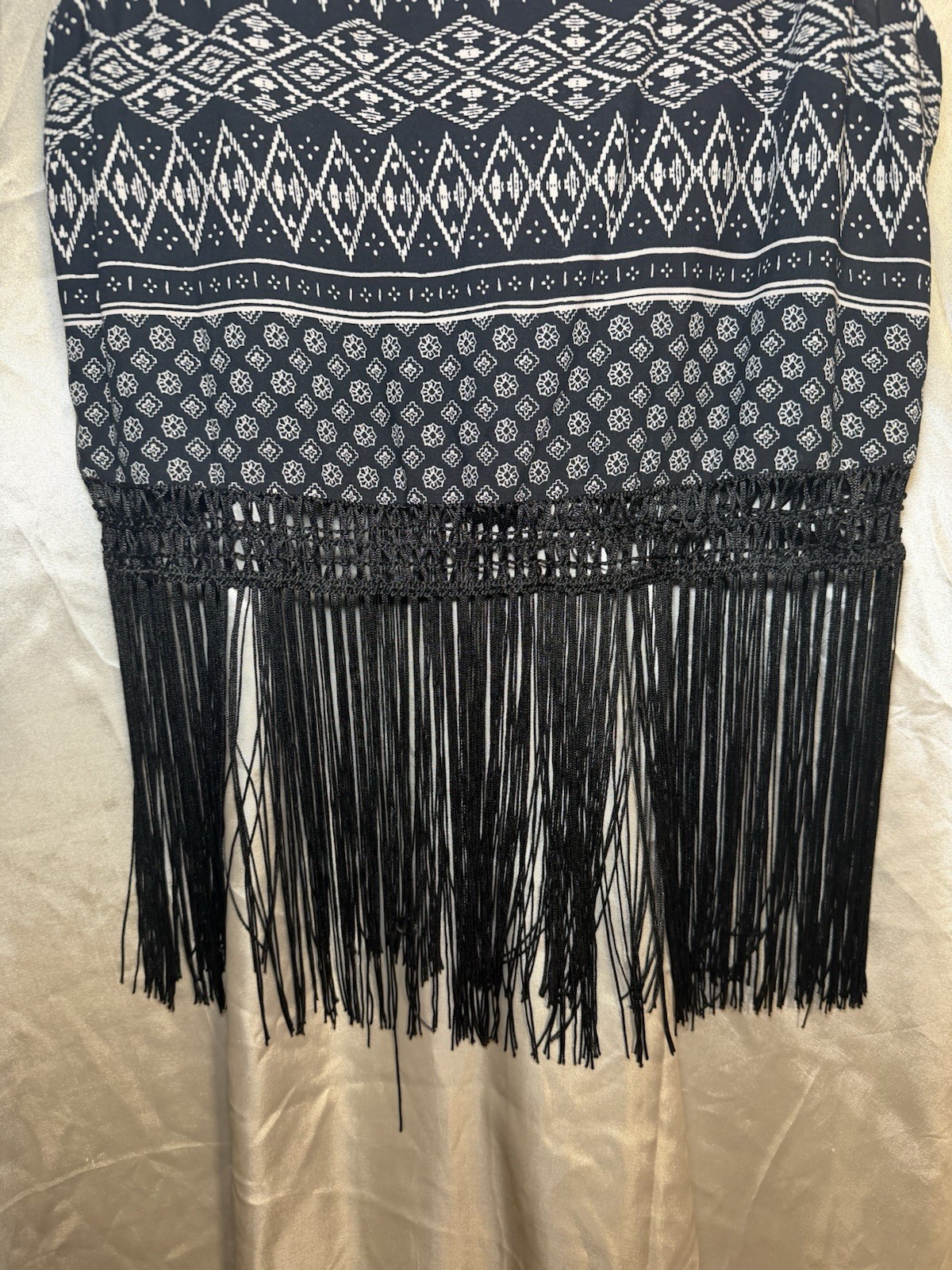 Stradivarius Tribal Geometric Print Tip Size Large