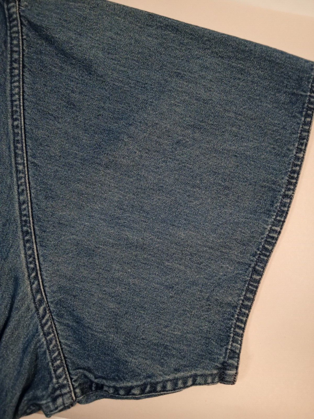 Cintas Disney Store Women’s Size**4X Vintage Denim Mickey Shirt 100% Cotton