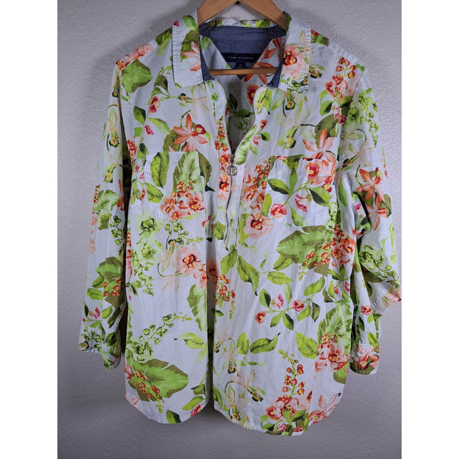 Tommy Hilfiger Womens 2X Floral Seersucker Quarter Zip Pullover Top Blue Striped