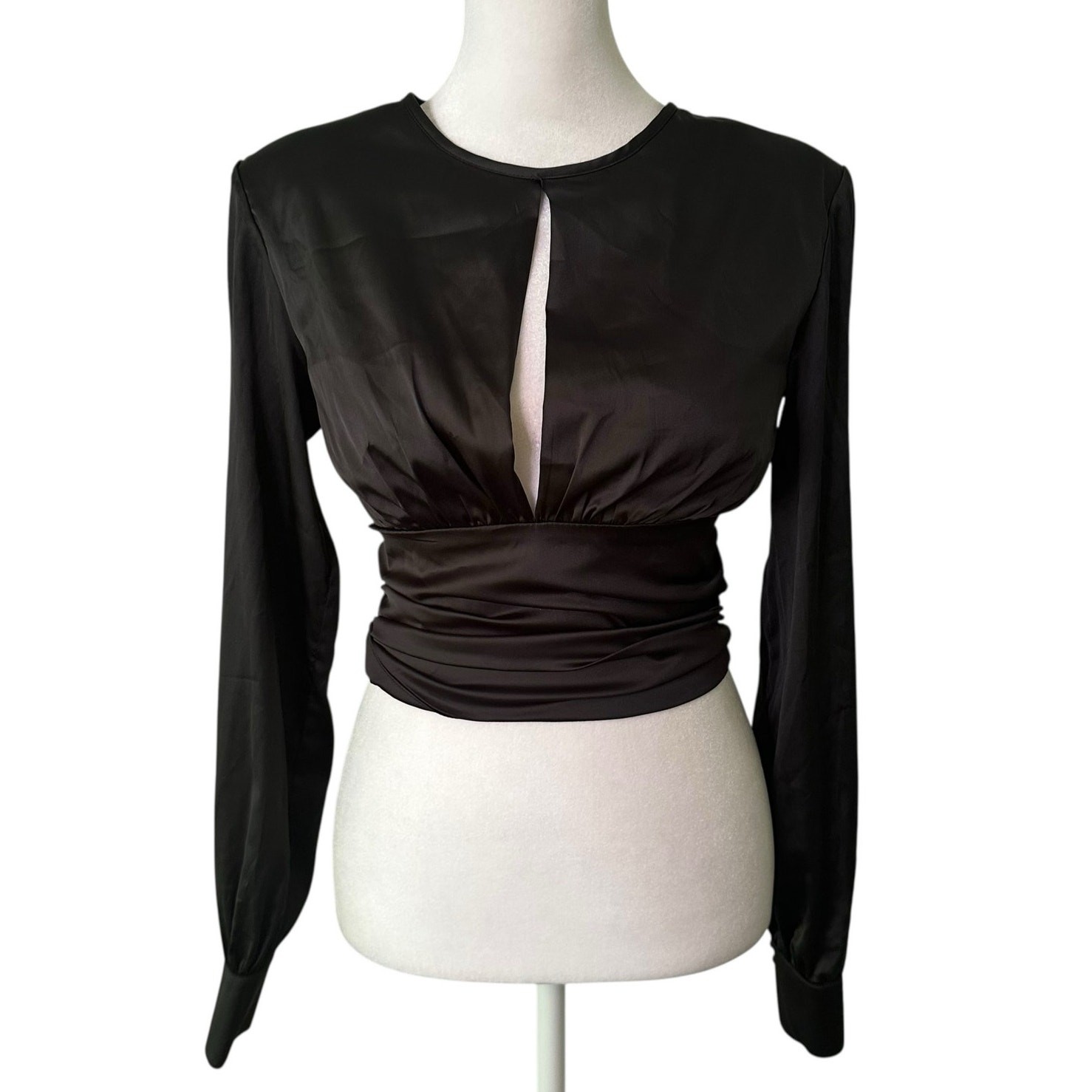 House of CB black long-sleeve cropped top size S