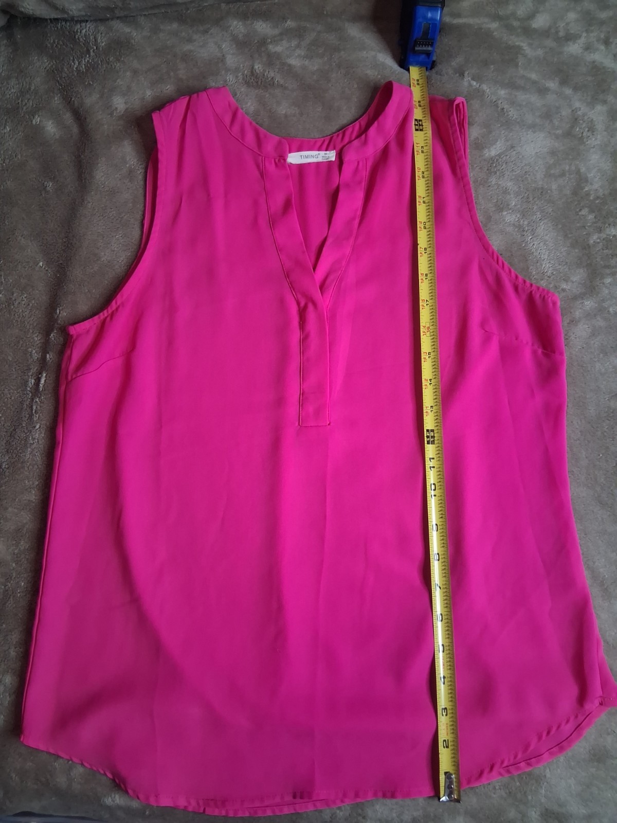 Timing Womens Sleeveless V-Neck Blouse Size Medium Hot Pink Fuchsia Hi-Low Tunic