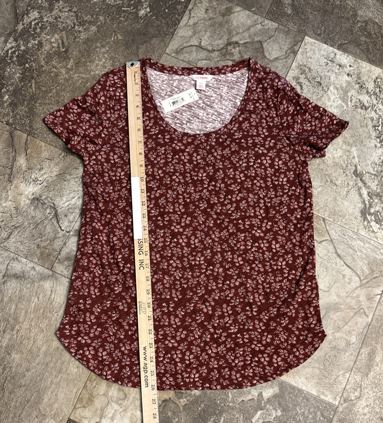 NWT JOE FRESH Sz Small Blouse Top floral print Burgundy S/S knit 2345