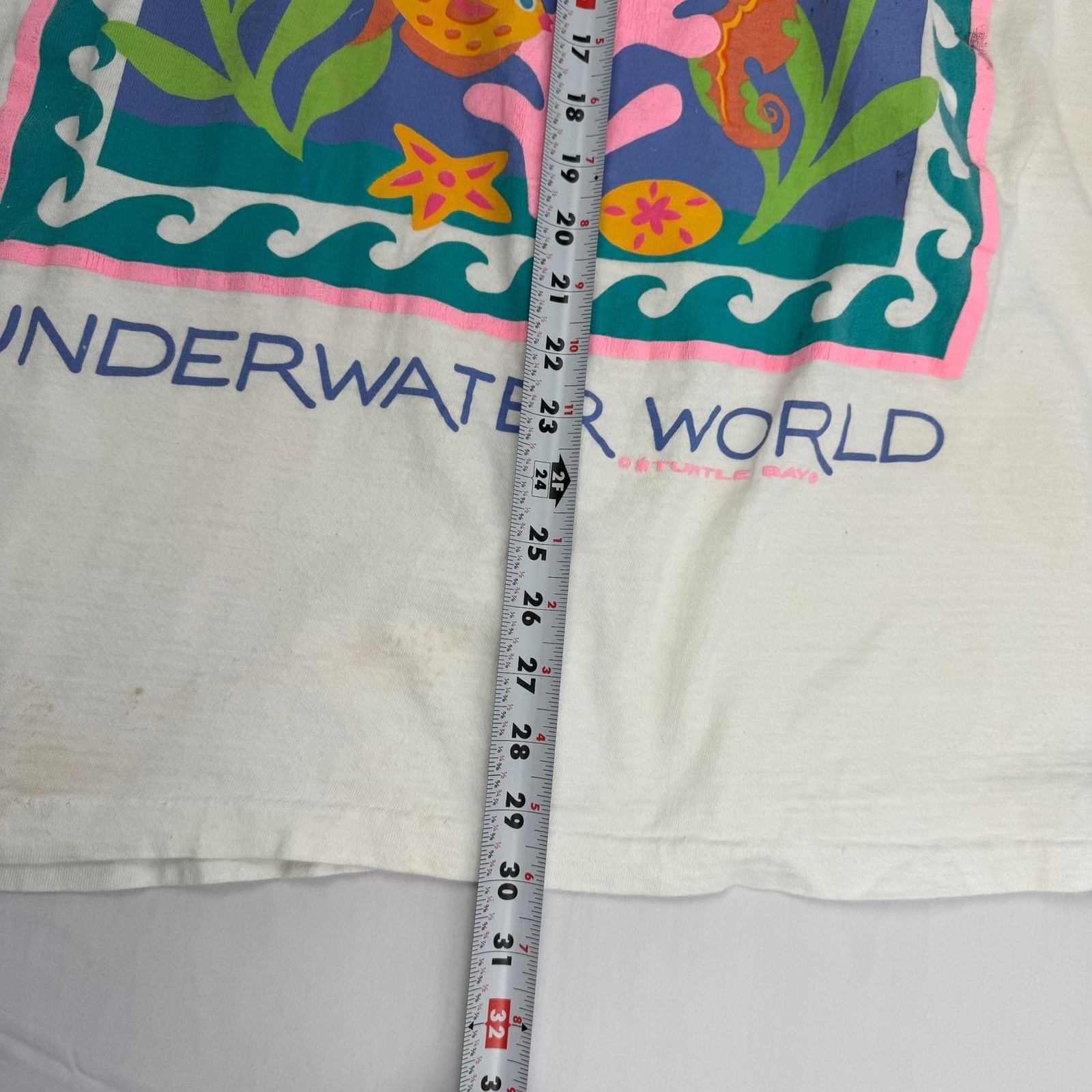 VTG 90s Turtle Bay Colorful Tropical Fish Graphic Souvenir Oversized T-Shirt