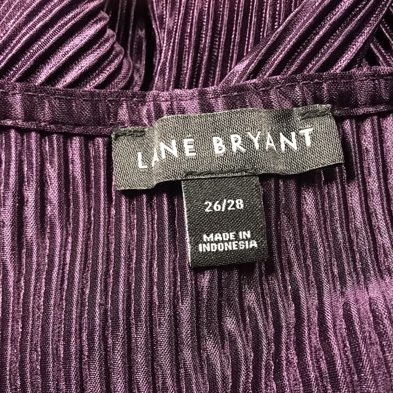 LANE BRYANT DARK PLUM ACCORDION PLEATED SMOCKED WAIST TUNIC V NECK WOMENS 26/28