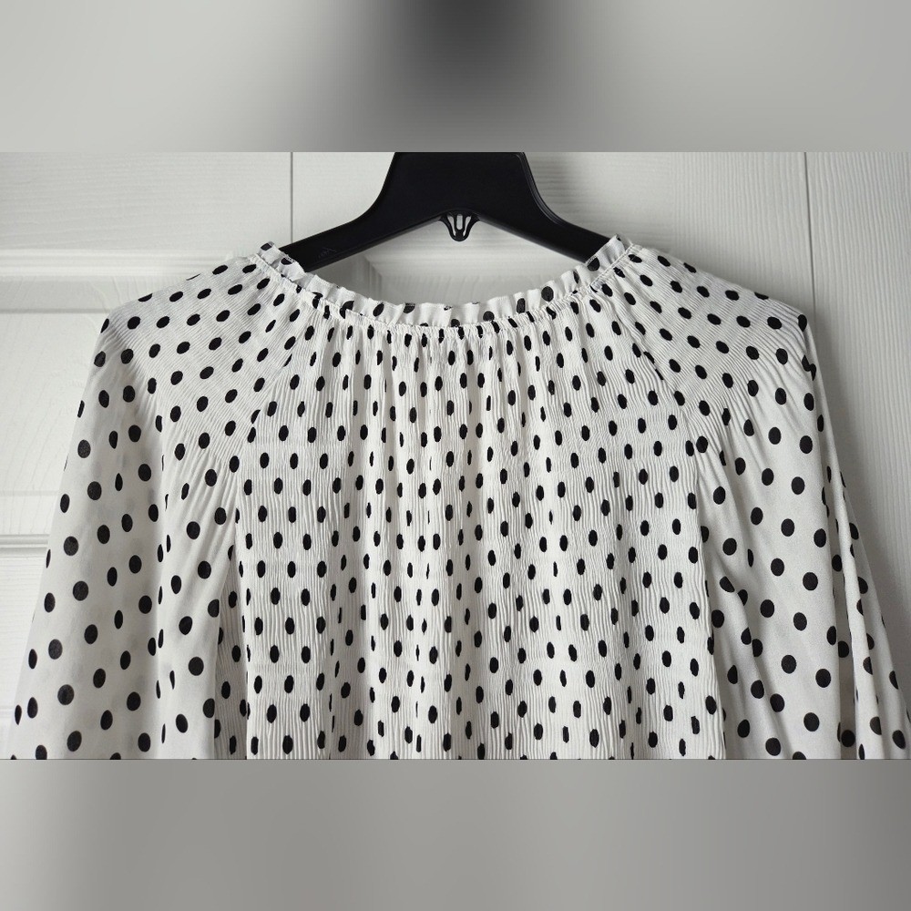 Melissa Paige Black and White Polka Dot Blouse Size LP. Excellent condition
