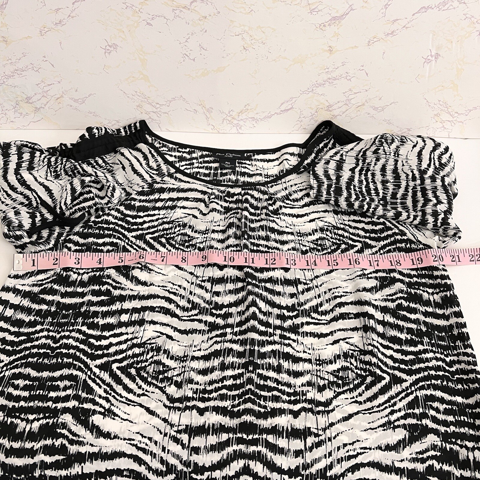 NUE OPTIONS Women Size PM Blouse Top Animal Print 3/4 Slv Black White Semi Sheer