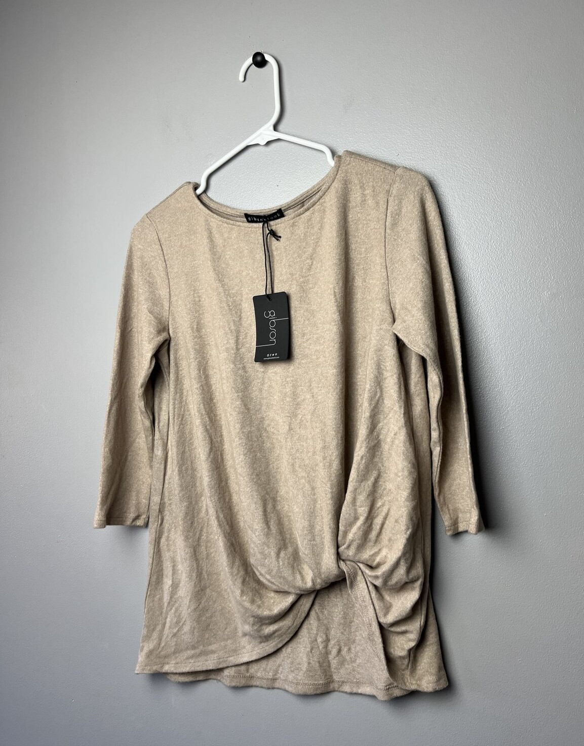 GIBSONLOOK Gibson Almond Brown Twist Front Soft Knit Pullover Top Blouse XS NEW