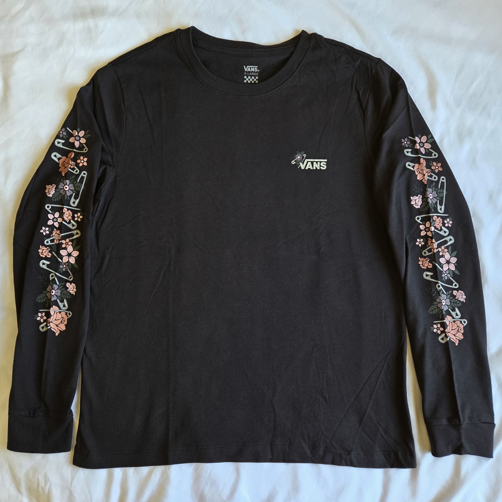 Vans Off The Wall Women’s XL Black Long Sleeve Flowers Graphic T-Shirt Tee New
