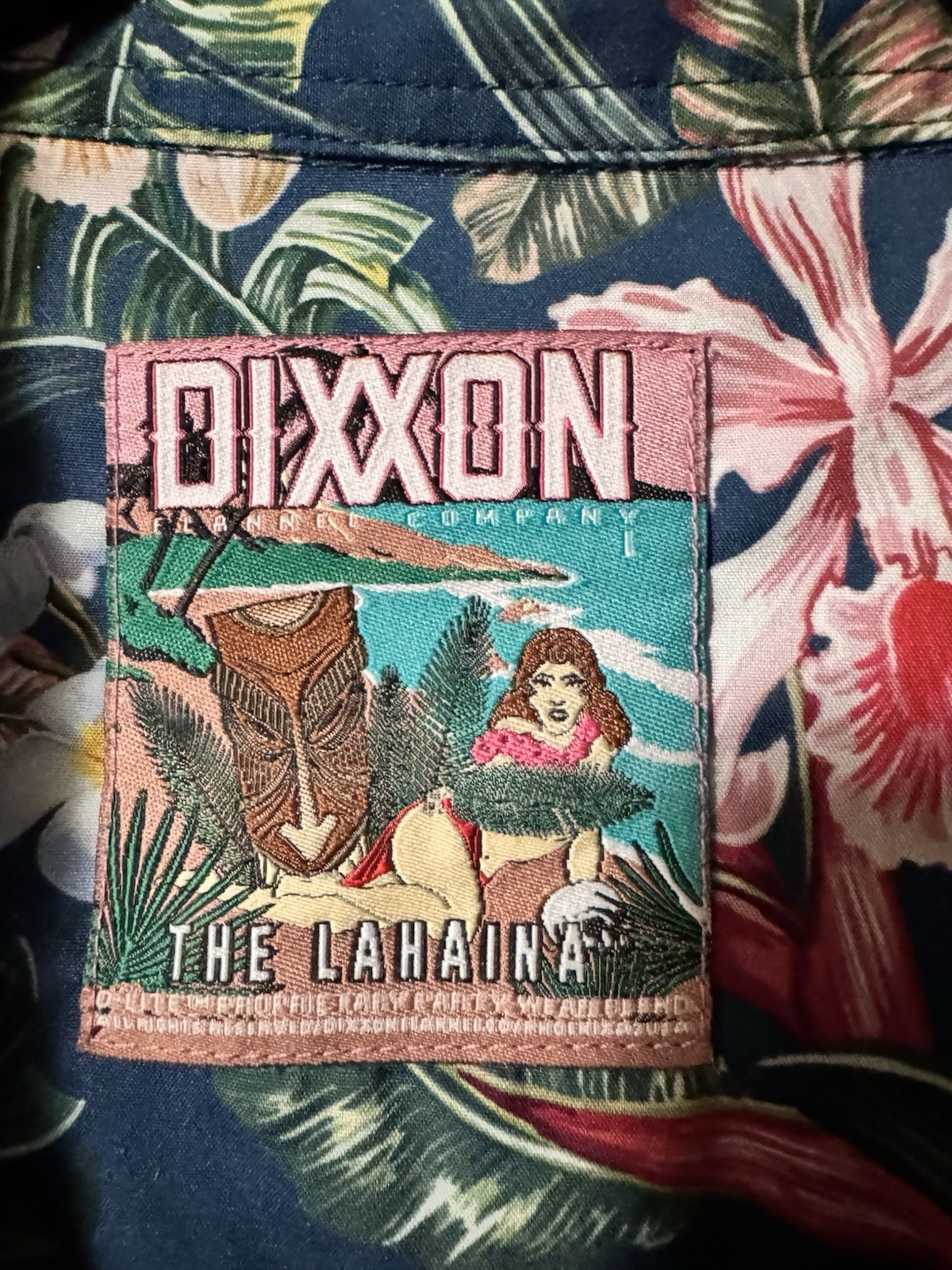 Dixxon The Lahaina Women’s XL Short Sleeve Button-Up Hawaiian Floral Shirt